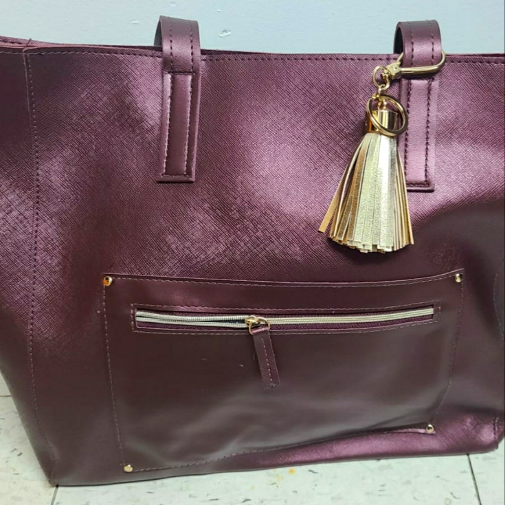 Bath and body works shoulder bag